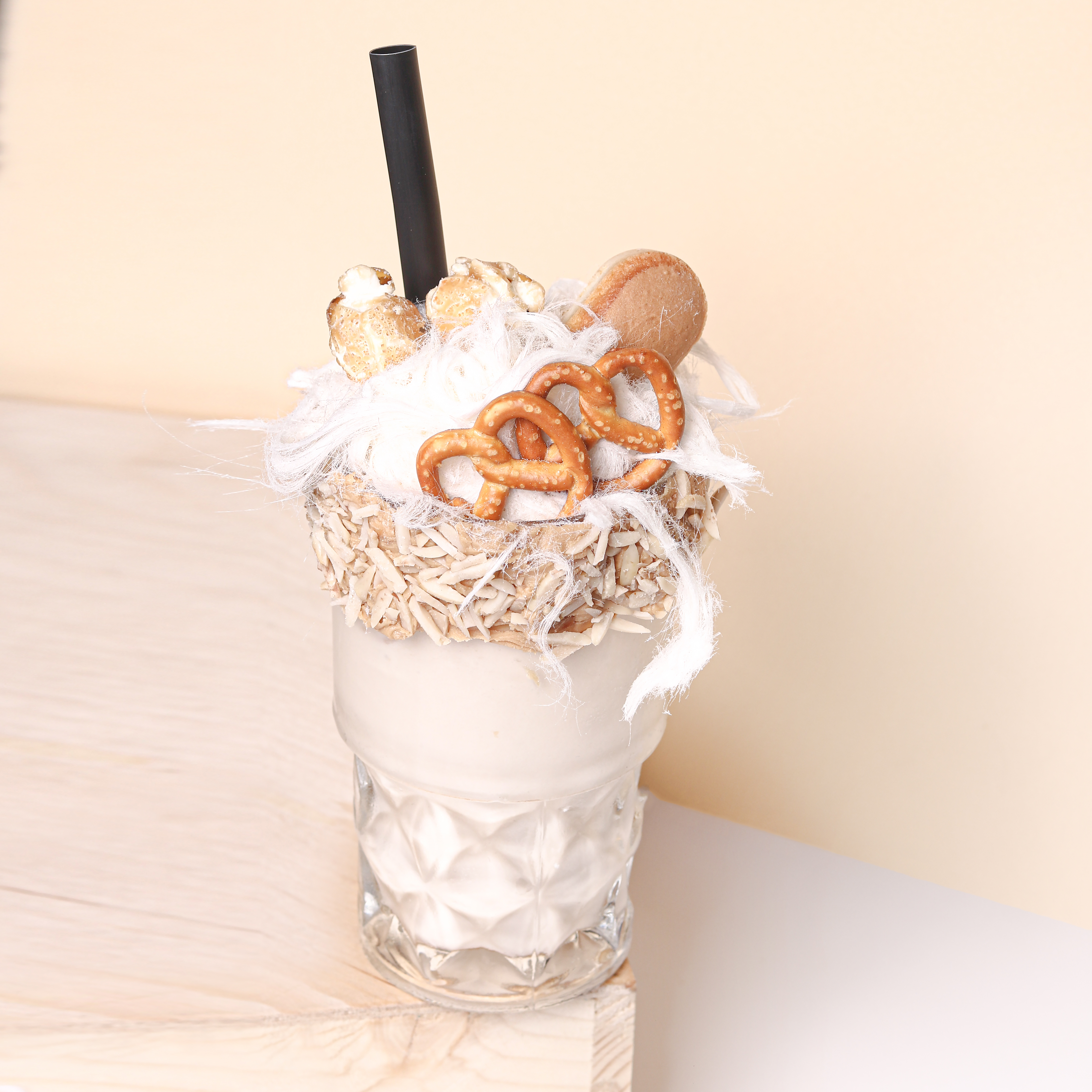 پینات شیک peanut milkshake